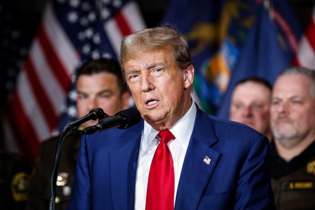 Secretive conservative donor group meets to draw up 2024 plans — with a call-in from