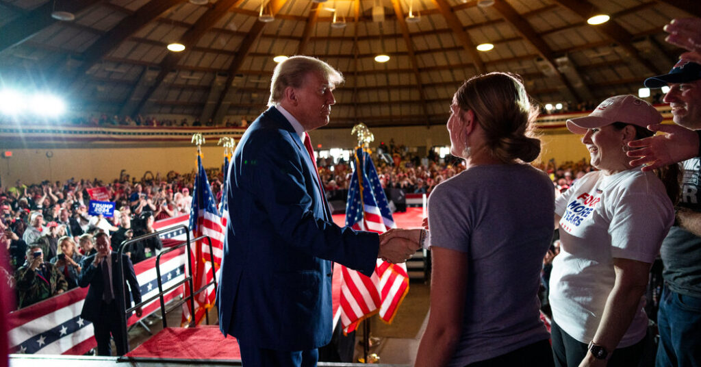 Election Updates: Praising police, Trump calls crackdown at Columbia a ‘beautiful thing