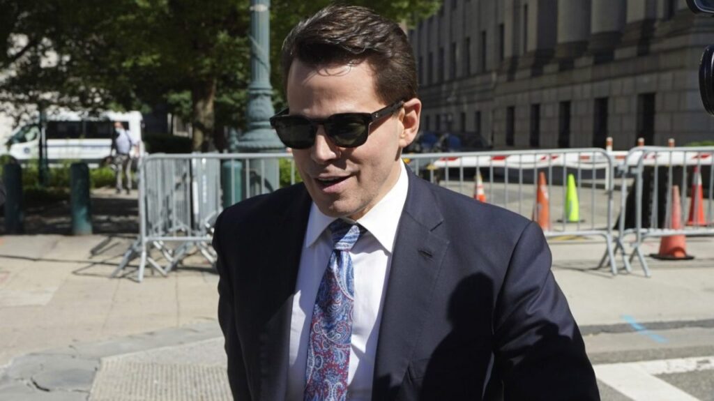 Scaramucci: Trump preparing himself mentally for guilty plea