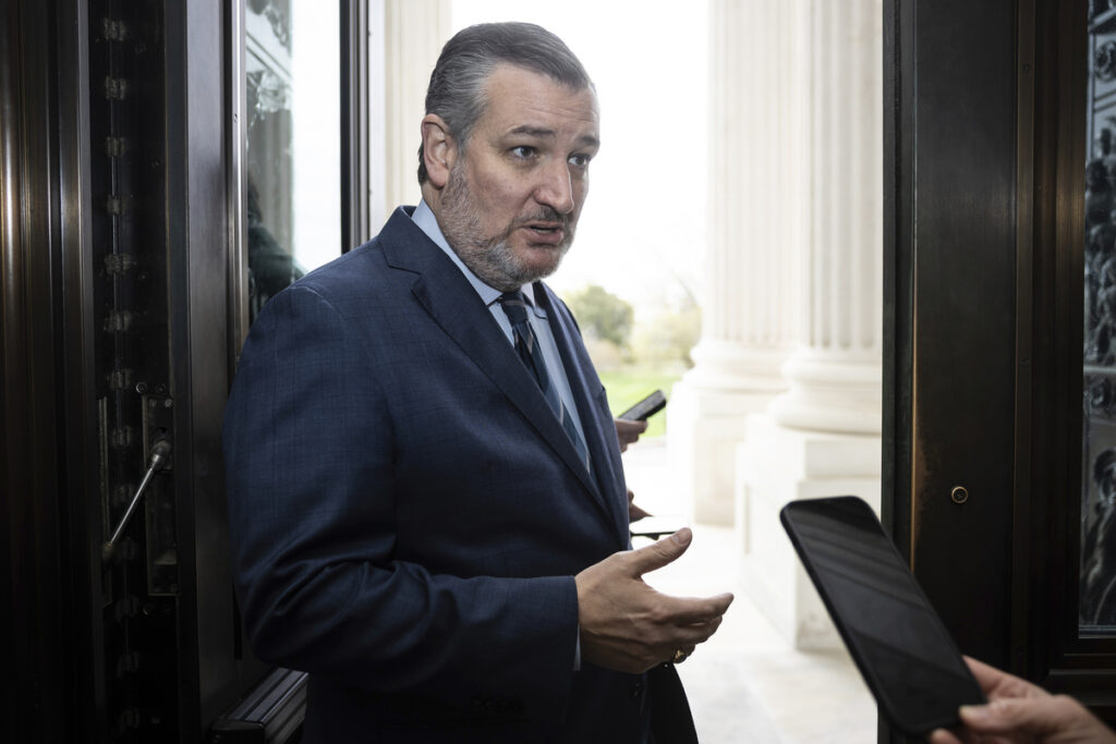 Senate Republicans introduce bill to repeal methane fee