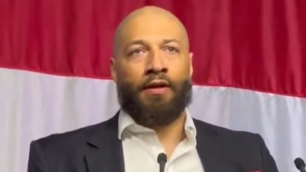 Ex-NBA player features in Big 3 with TRUMP 2024 written on his head
