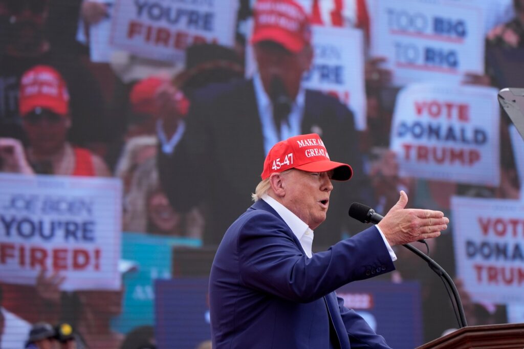 Trump links electric batteries, shark attacks days after 3 hurt in Florida