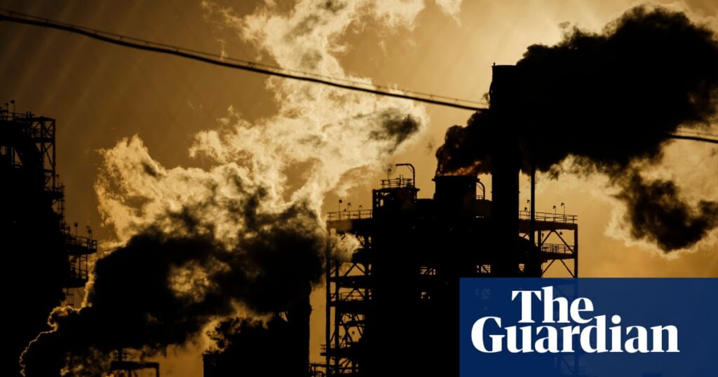 Oil firms and dark money fund push by Republican states to block climate laws